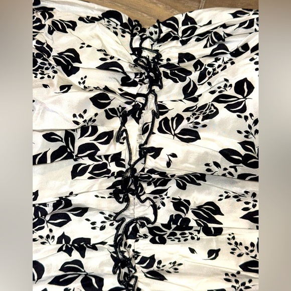 WHITE HOUSE BLACK MARKET FLORAL PRINT SILK RUCHED AND PLEATED BUSTIER 14 - Picture 7 of 12